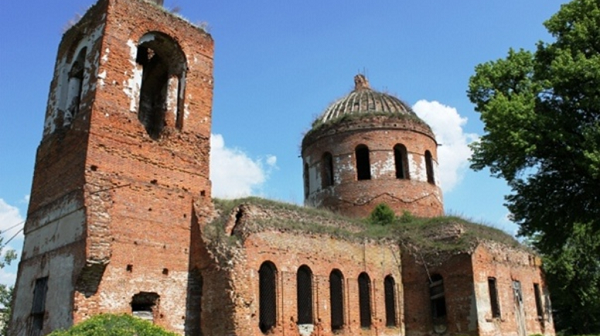 В селе Селечня Брянской области продолжаются восстановительные работы в храме в честь Покрова Пресвятой Богородицы