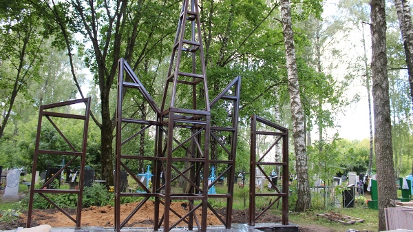 В Стародубском округе обновляют памятники