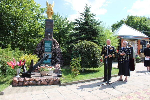 В Стародубском округе почтили память экипажа подводной лодки «Курск»