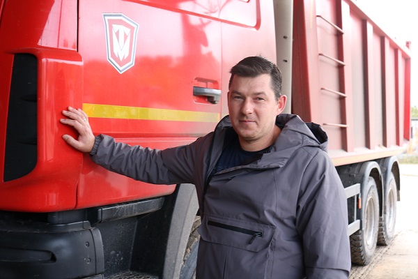 Специалисты АО «Дорожник» отмечают профессиональный праздник