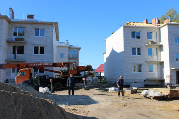 В Стародубе продолжается строительство пяти многоквартирных домов