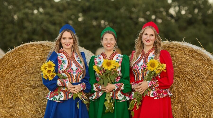 Стародубское трио «Вереск» покоряет зрителей