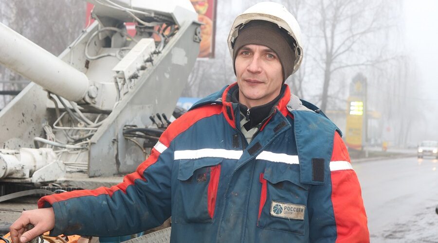 Стародубчанин Артём Водяхо отмечает свой профессиональный праздник