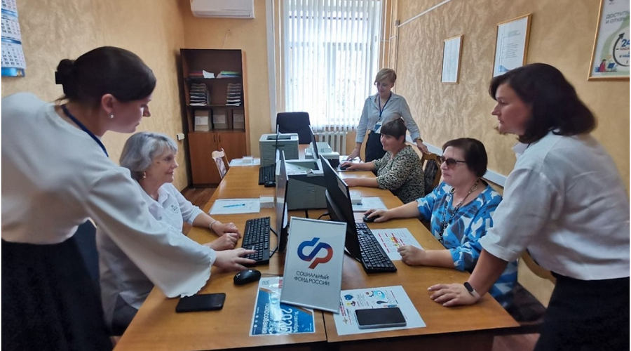 В Брянской области Центры общения пенсионеров посетили свыше 20000 человек