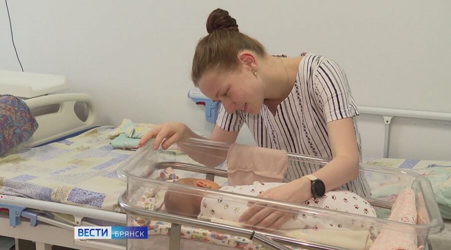 В 2025-м году в Брянской области родилось около 7000 детей