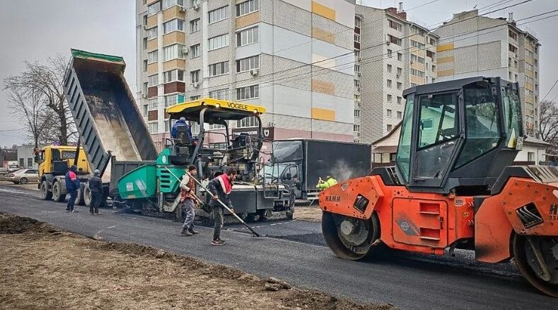 В Бежицком районе Брянска продолжается капремонт улицы Куйбышева