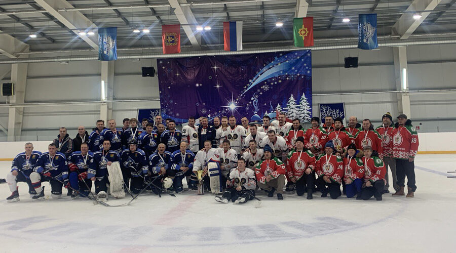 В Клинцах состоялся международный турнир по хоккею