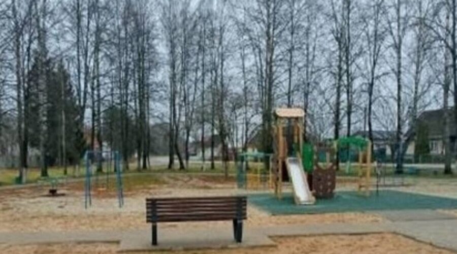 В брянском селе завершилась модернизация территории возле Дома культуры