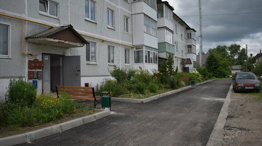 В прошлом году в Клетнянском районе благоустроили шесть дворовых территорий