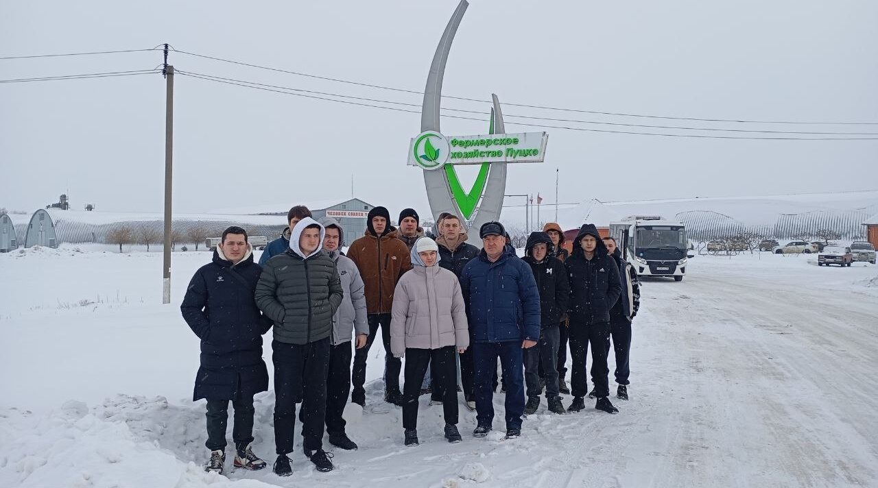 Студенты Брянского аграрного техникума побывали на экскурсии в ООО «ФХ Пуцко»