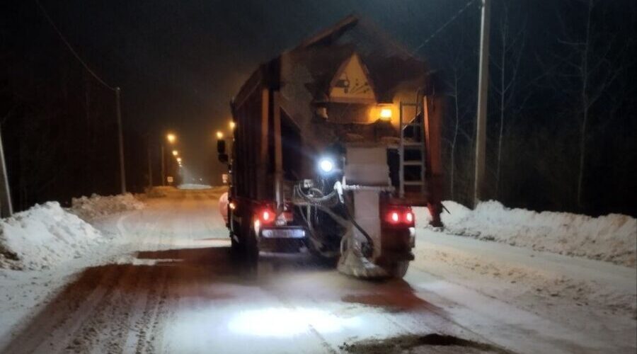 На Брянщине чистят дороги