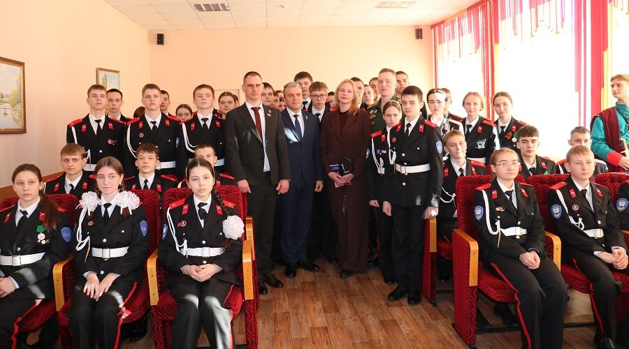 Стародуб посетила участник президентской программы «Время героев» Александра Родионова