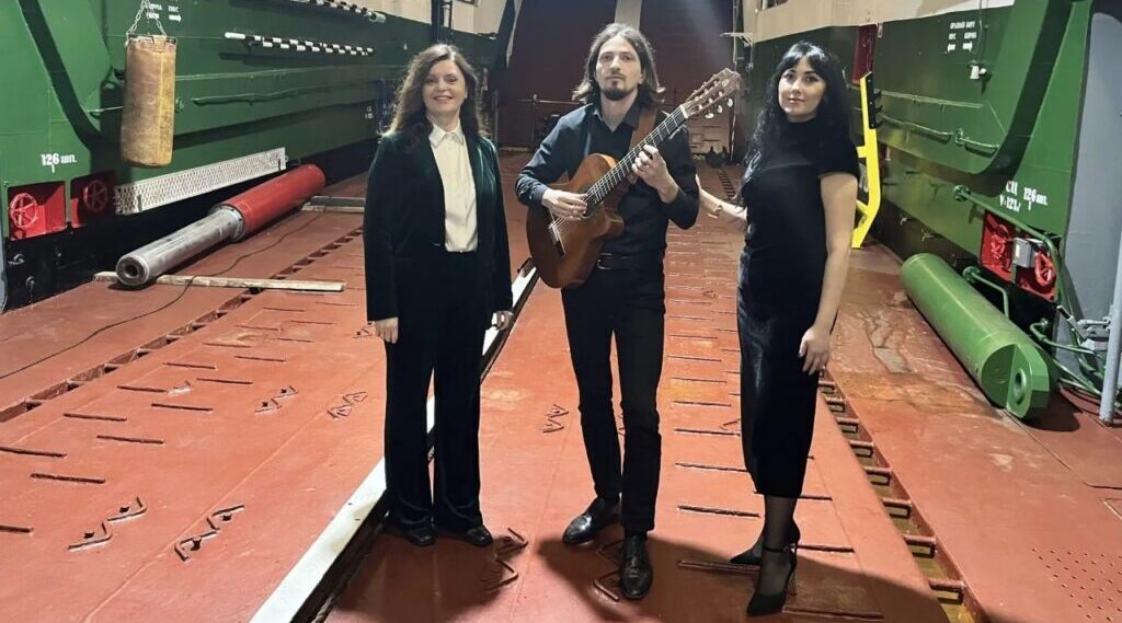 Брянские музыканты выступили с концертом для личного состава боевого корабля