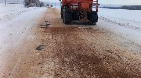 Брянские дороги тщательно очищают от снега