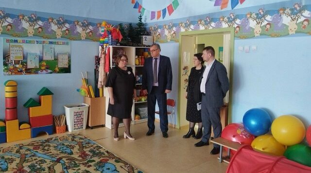 Замгубернатора Брянской области Юрий Никифоров с рабочим визитом посетил Выгоничский район