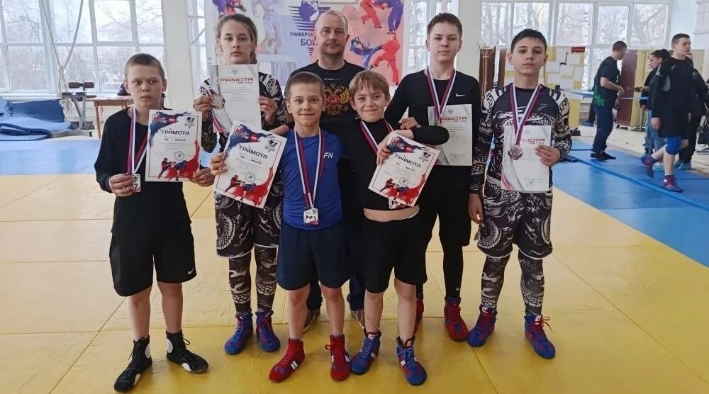 Стародубские спортсмены успешно выступили на первенстве в Брянске по универсальному бою
