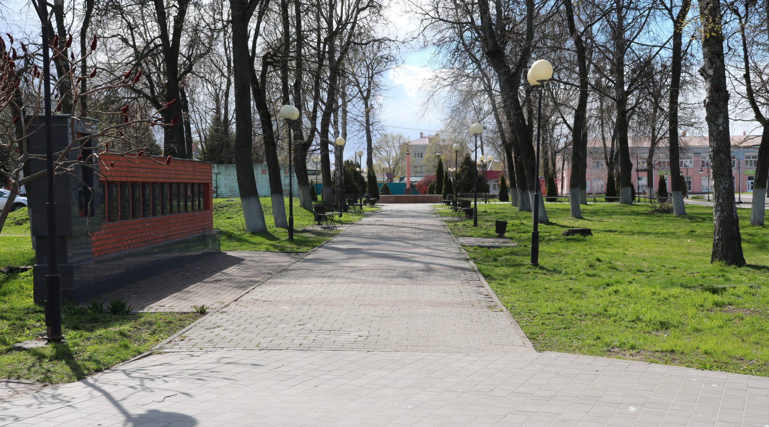 Жителей Стародубского округа приглашают проголосовать за благоустройство любого из двух объектов