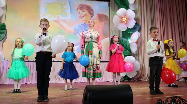 В Стародубе дети весело отметили праздник