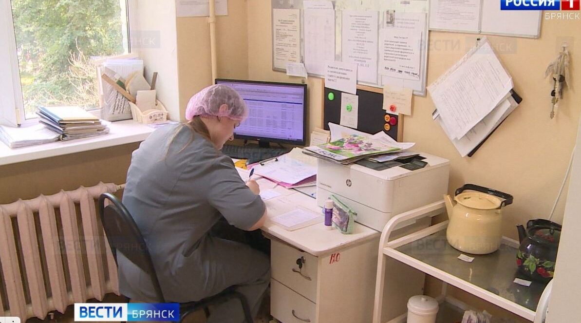 Брянские училища и колледжи выпустили более 7 600 молодых специалистов