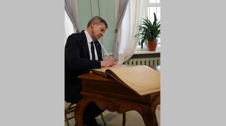 В музее Ф.И. Тютчева в Овстуге работает выставка с экспонатами из Москвы