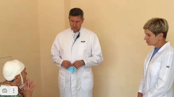 Глава Брянщины Егор Ковальчук навестил в больнице пострадавших от теракта ВСУ