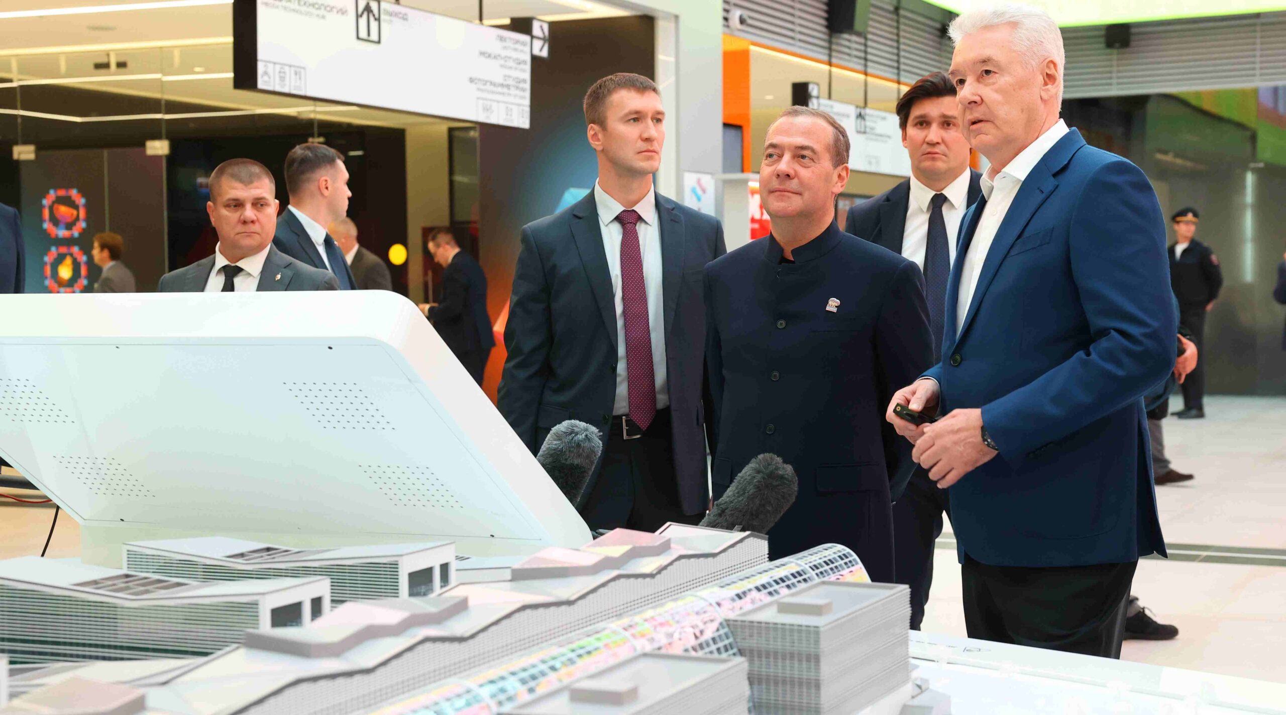 Дмитрий Медведев: технологическое лидерство должно стать основой российской экономики