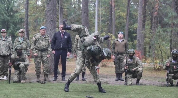 На Брянщине стартовал областной слёт команд военно-патриотических объединений «Тропою героев»