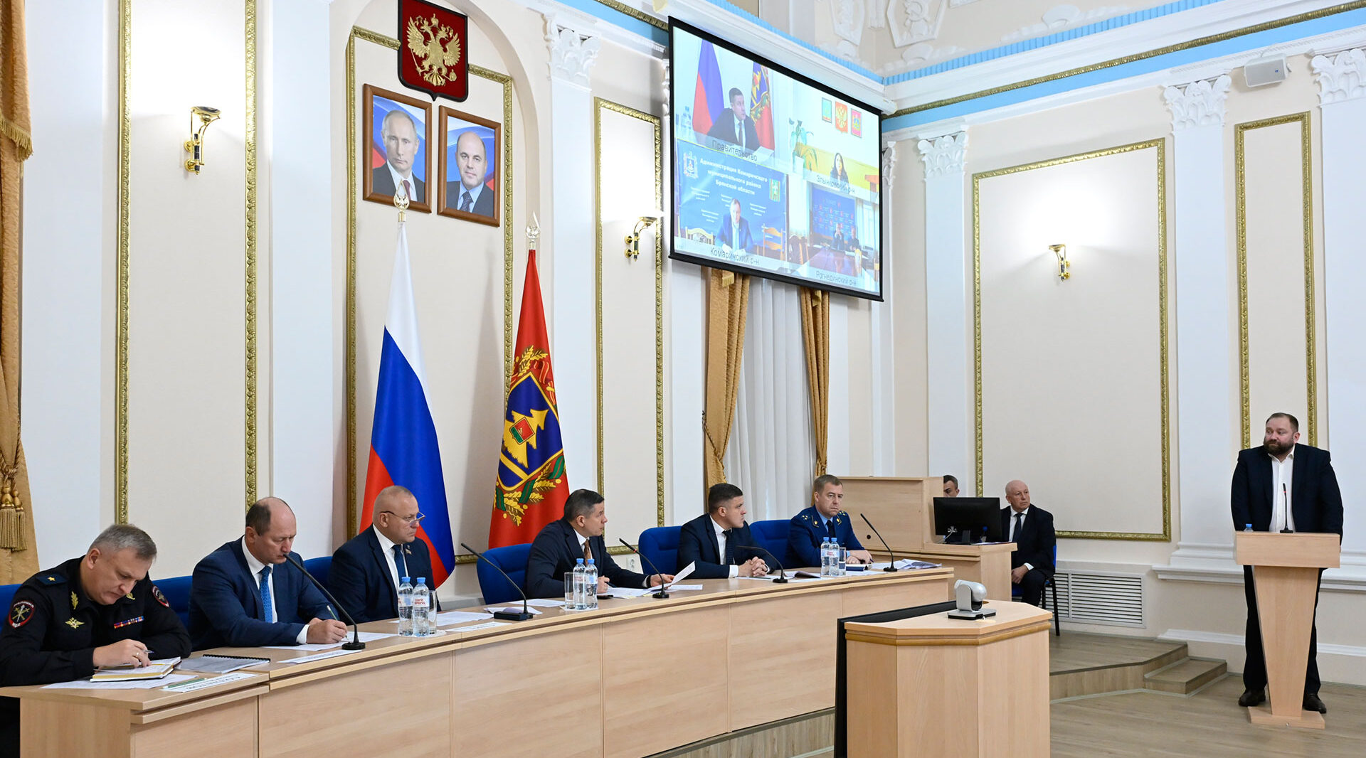 Брянский губернатор Ковальчук провёл совместное заседание антитеррористической комиссии и оперштаба