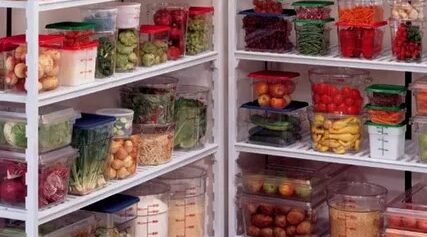 Стародубчанам напомнили о правилах хранения продовольствия и продуктовом соседстве